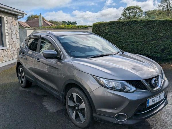 Nissan Qashqai SUV, Diesel, 2017, Grey