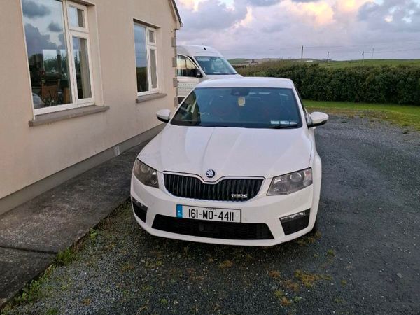 Skoda Octavia Hatchback, Diesel, 2016, White
