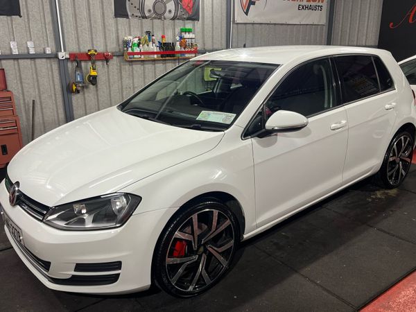 Volkswagen Golf Hatchback, Diesel, 2013, White