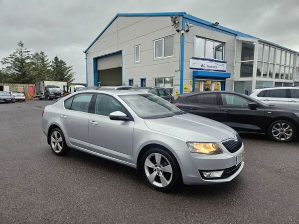 Skoda Octavia Saloon, Diesel, 2017, Grey