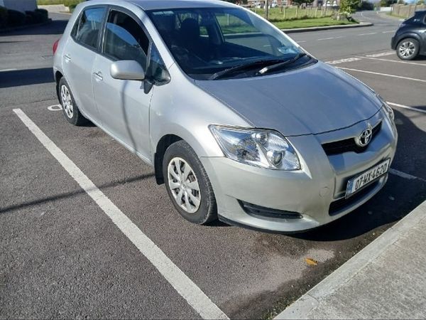 Toyota Auris Hatchback, Petrol, 2007, Silver