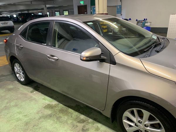 Toyota Corolla Saloon, Diesel, 2016, Bronze