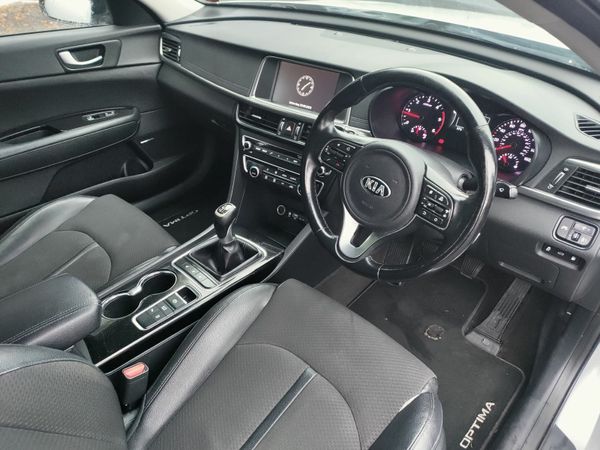 Kia Optima Saloon, Diesel, 2016, Silver