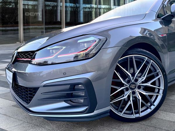 Volkswagen Golf Hatchback, Petrol, 2018, Grey