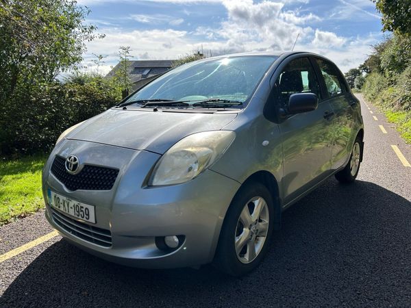 Toyota Yaris Hatchback, Petrol, 2008, Silver