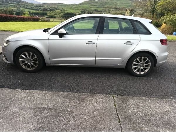 Audi A3 Hatchback, Diesel, 2013, Silver