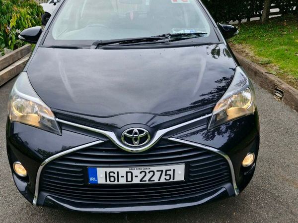 Toyota Yaris Hatchback, Petrol, 2016, Black