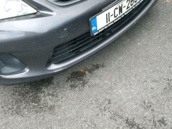 Toyota Corolla Saloon, Diesel, 2011, Grey
