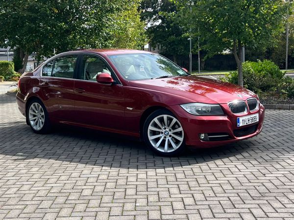 BMW 3-Series Saloon, Petrol, 2011, Red
