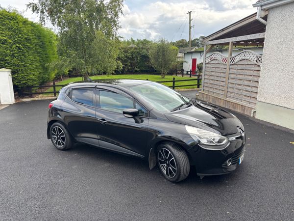 Renault Clio Hatchback, Petrol, 2015, Black
