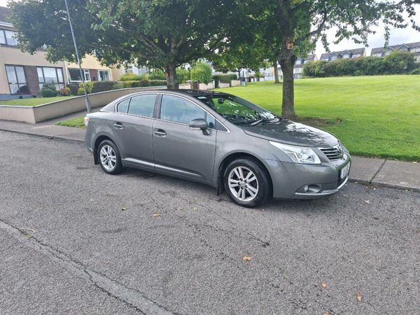 Toyota Avensis Saloon, Diesel, 2009, Green