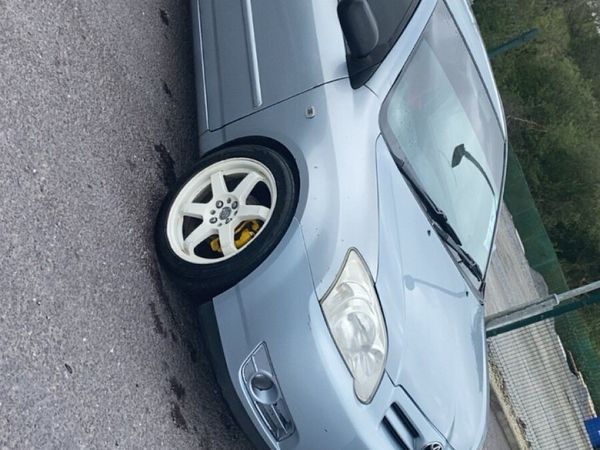 Toyota Corolla Hatchback, Petrol, 2004, Blue