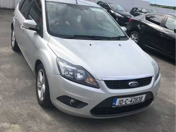 Ford Focus Hatchback, Diesel, 2010, Silver