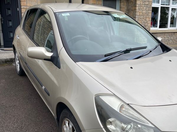 Renault Clio Hatchback, Petrol, 2007, Yellow