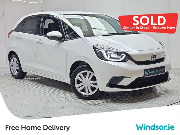 Honda Fit Hatchback, Petrol Hybrid, 2021, White