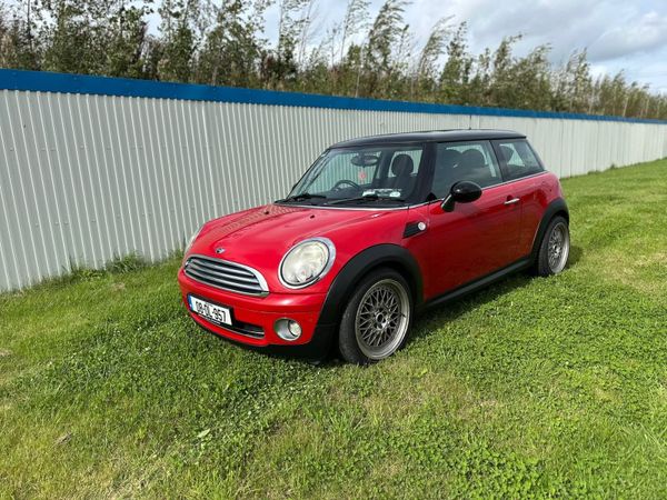Mini Cooper Hatchback, Petrol, 2008, Red