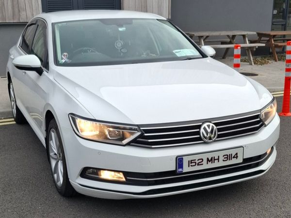 Volkswagen Passat Saloon, Diesel, 2015, White