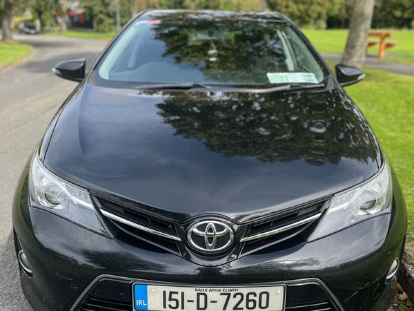 Toyota Auris MPV, Petrol, 2015, Black