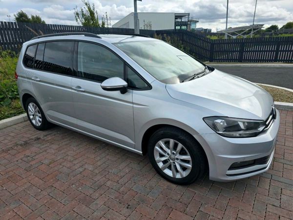 Volkswagen Touran MPV, Diesel, 2019, Grey
