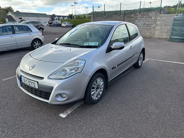 Renault Clio Hatchback, Ethanol Petrol, 2010, Silver