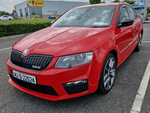 Skoda Octavia Hatchback, Diesel, 2014, Red