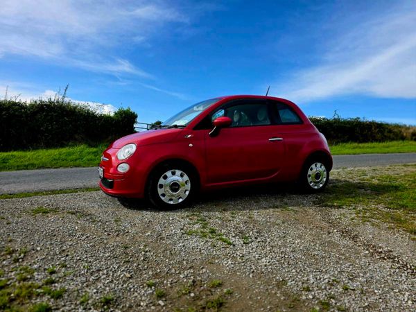 Fiat 500 Hatchback, Petrol, 2016, Red