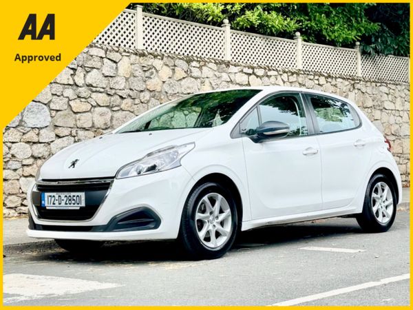 Peugeot 208 Hatchback, Petrol, 2017, White