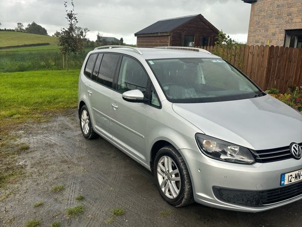 Volkswagen Touran MPV, Diesel, 2012, Silver