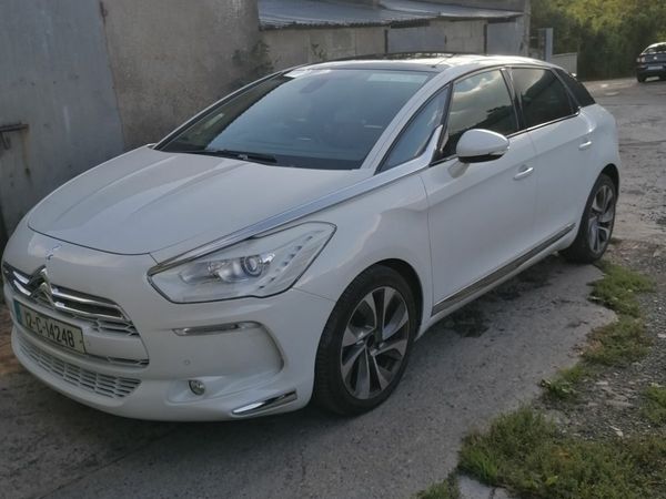 Citroen DS 5 Hatchback, Diesel, 2012, White
