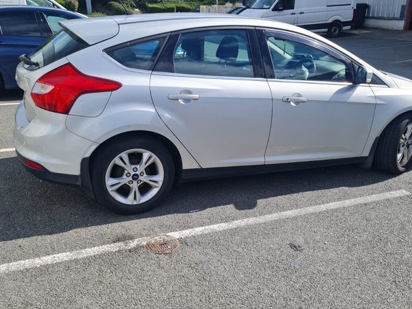 Ford Focus Hatchback, Diesel, 2012, Silver