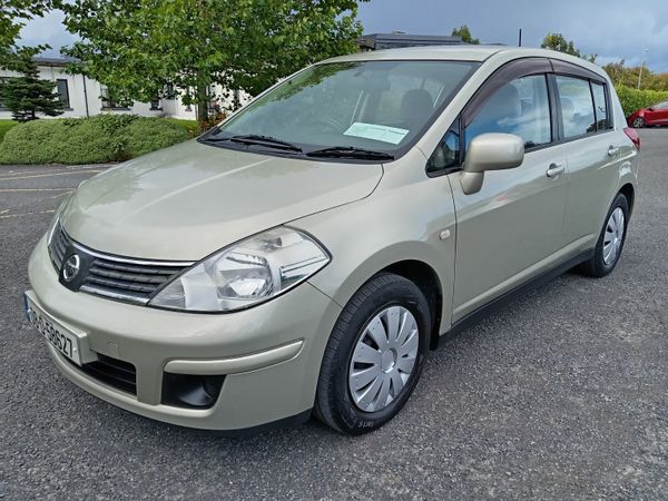 Nissan Tiida Hatchback, Petrol, 2008, Silver