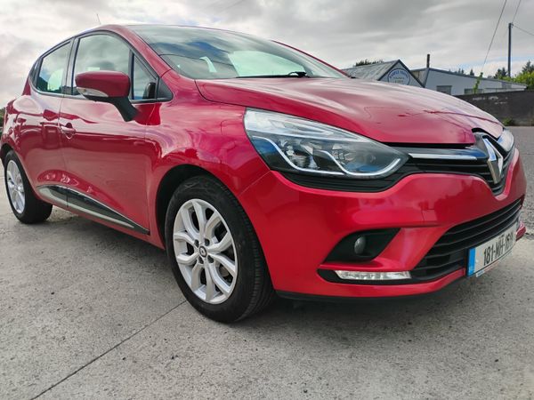 Renault Clio Hatchback, Petrol, 2018, Red
