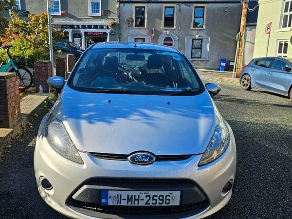 Ford Fiesta Hatchback, Petrol, 2011, Silver