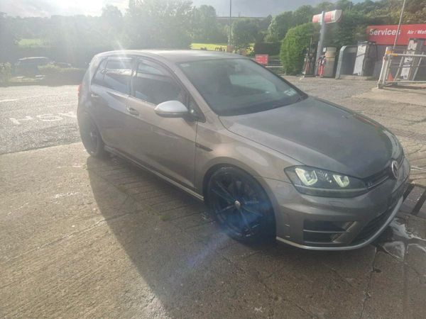Volkswagen Golf Hatchback, Petrol, 2015, Grey