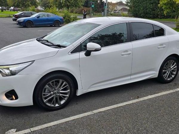 Toyota Avensis Saloon, Diesel, 2017, White