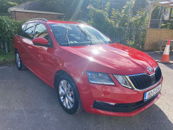 Skoda Octavia Estate, Diesel, 2019, Red