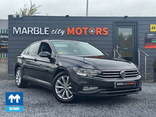 Volkswagen Passat Saloon, Diesel, 2019, Grey