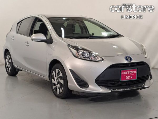 Toyota Aqua Hatchback, Petrol Hybrid, 2019, 