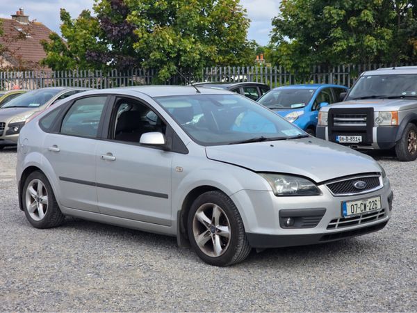 Ford Focus Hatchback, Petrol, 2007, Silver