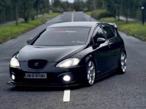 SEAT Leon Hatchback, Diesel, 2013, Black