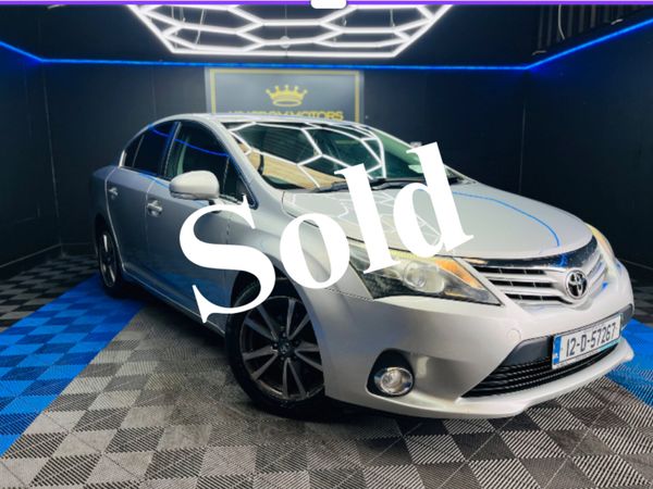Toyota Avensis Saloon, Diesel, 2012, Silver
