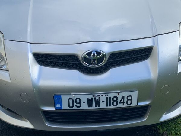 Toyota Auris Hatchback, Petrol, 2009, Silver