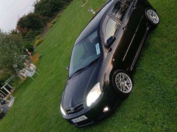 Toyota Corolla Hatchback, Diesel, 2006, Black