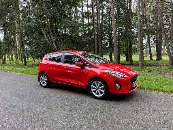 Ford Fiesta Hatchback, Petrol, 2017, Red