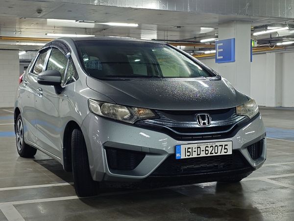 Honda Fit Hatchback, Petrol Hybrid, 2015, Grey