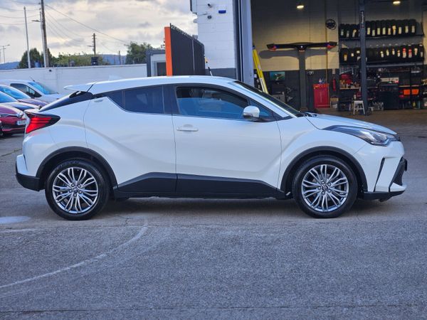 Toyota C-HR Hatchback, Petrol Hybrid, 2022, White