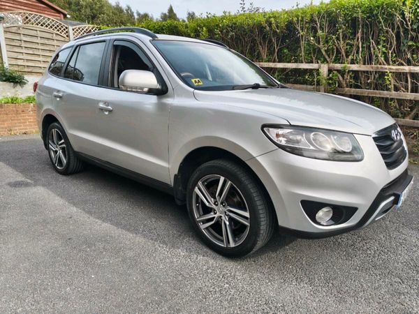 Hyundai Santa Fe SUV, Diesel, 2012, Silver