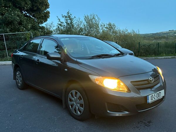 Toyota Corolla Saloon, Petrol, 2010, Grey