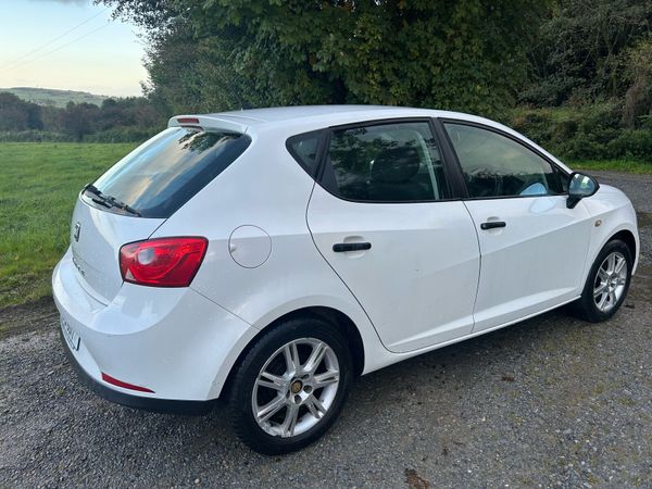 SEAT Ibiza MPV, Petrol, 2012, White