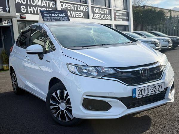 Honda Fit Hatchback, Petrol Hybrid, 2020, White